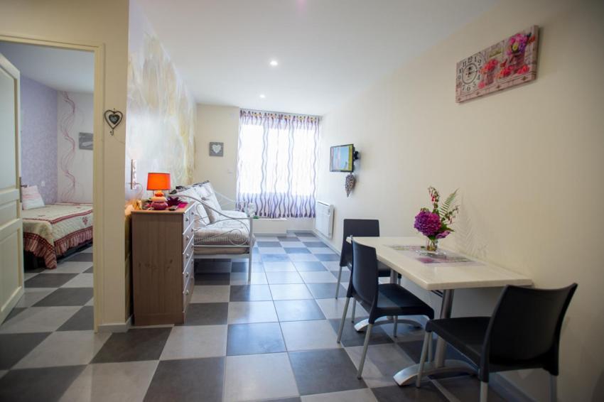 Appartement Romantique Bagneres-de-Bigorre Ngoại thất bức ảnh